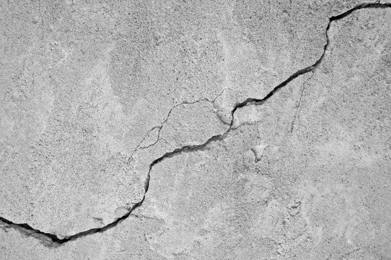 Concrete Crack Filling